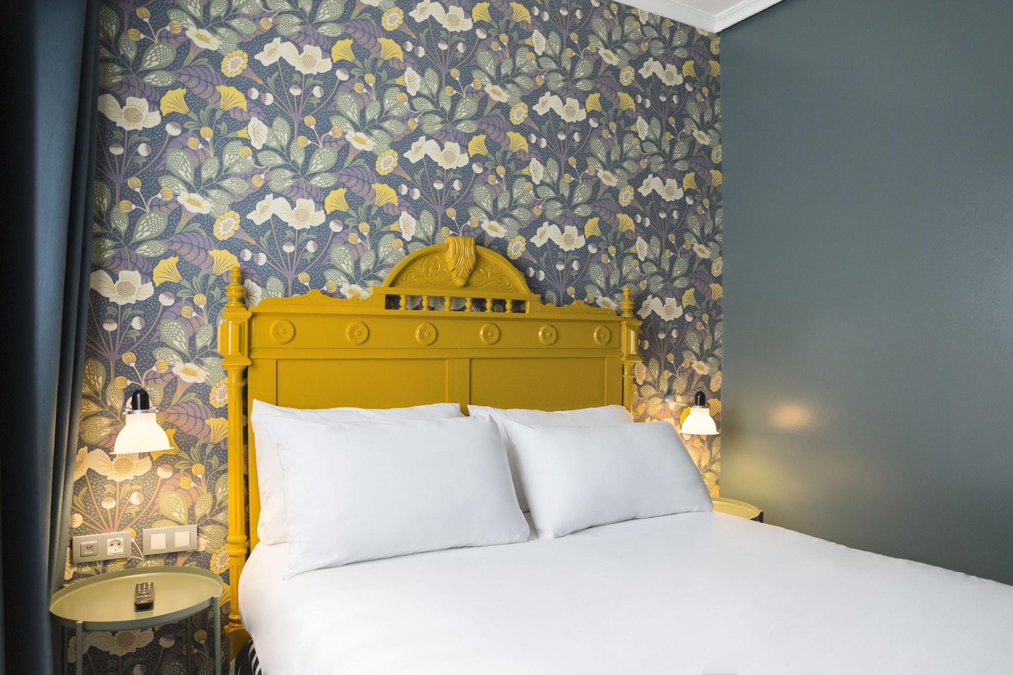 Petit Palace Puerta De Triana Севиля Екстериор снимка