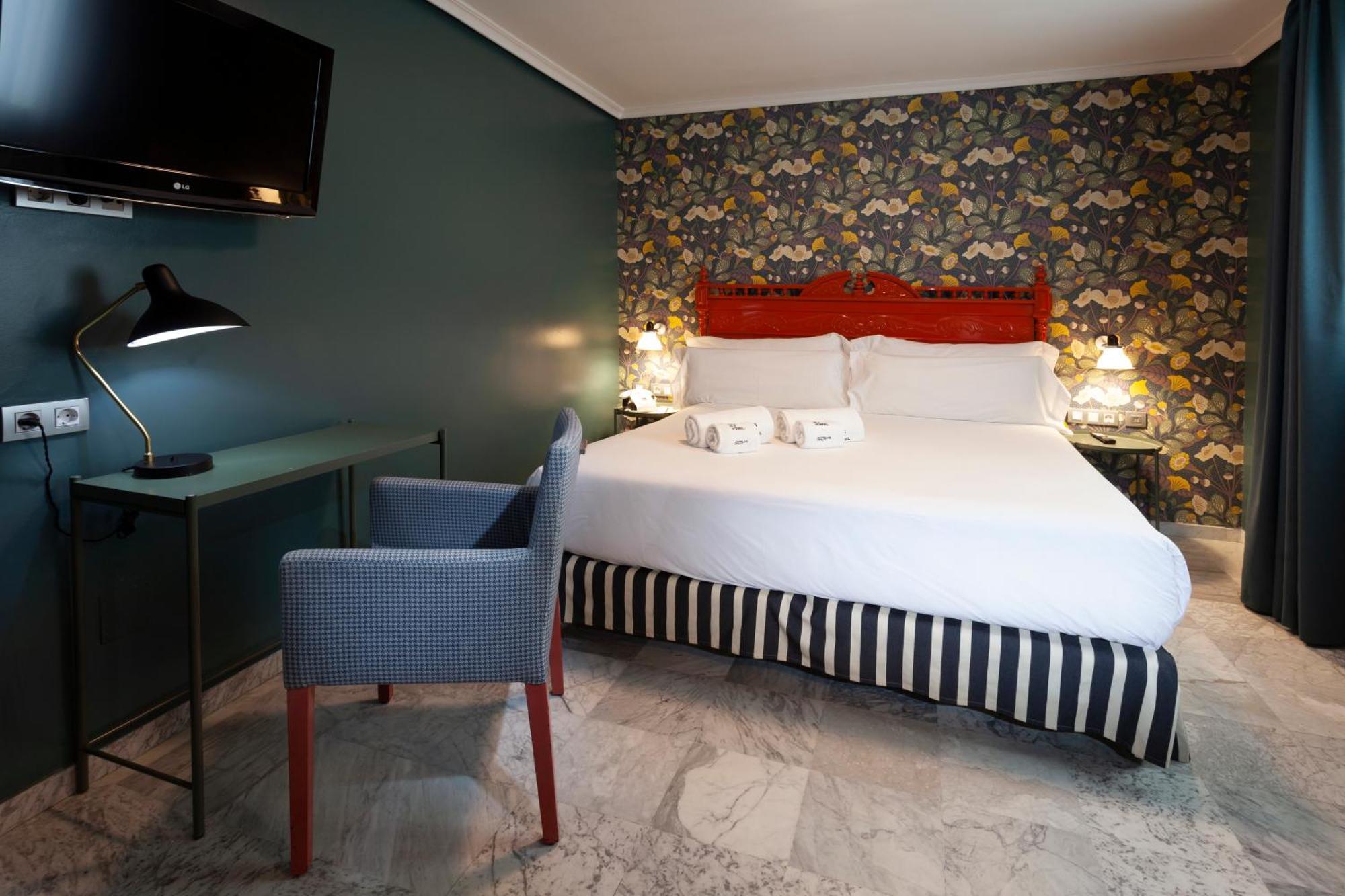 Petit Palace Puerta De Triana Севиля Екстериор снимка